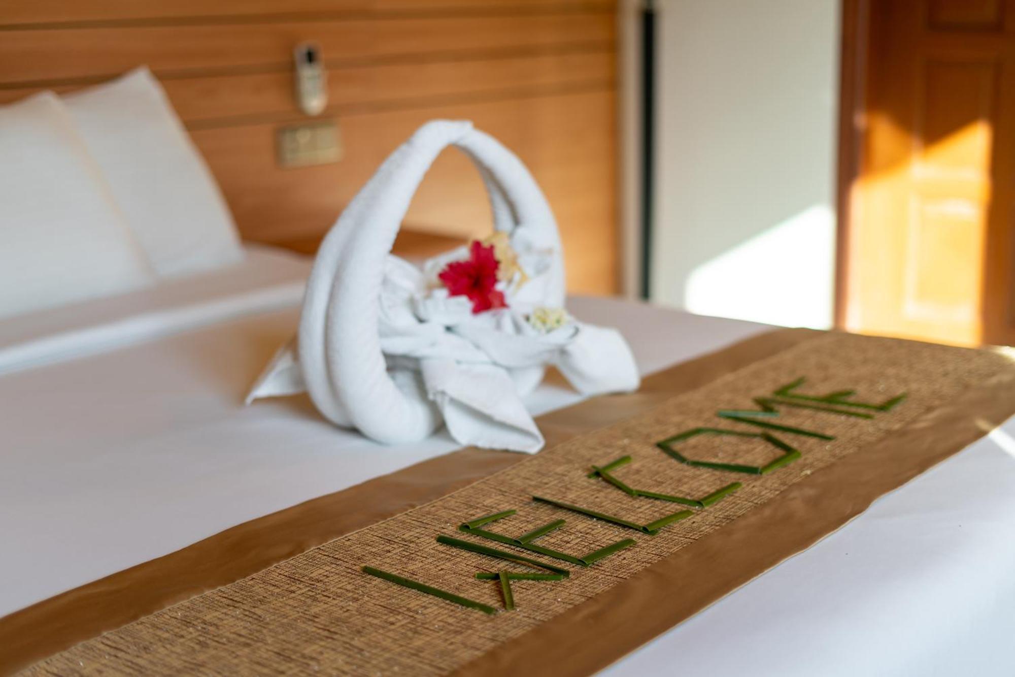 Nala Veli Beach & Spa Ukulhas Exteriör bild