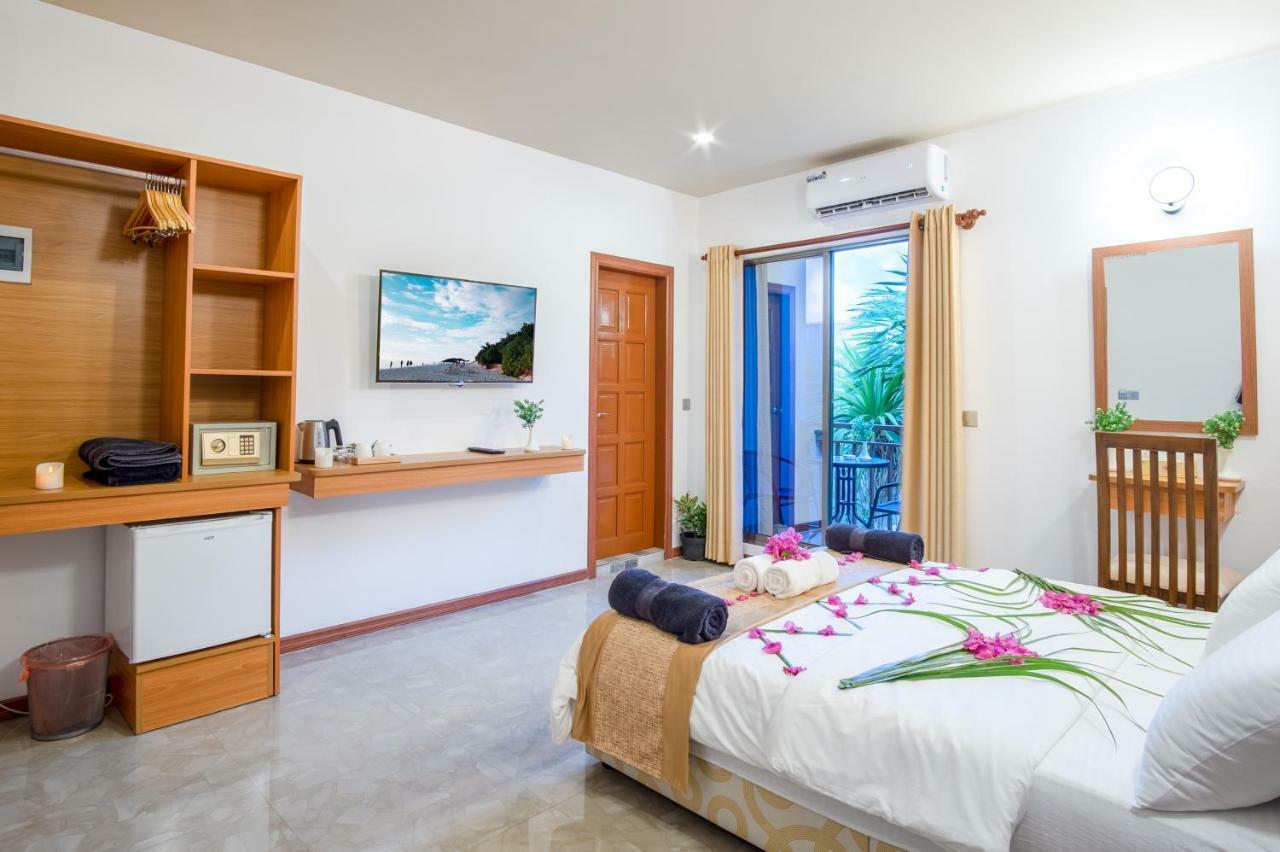 Nala Veli Beach & Spa Ukulhas Exteriör bild