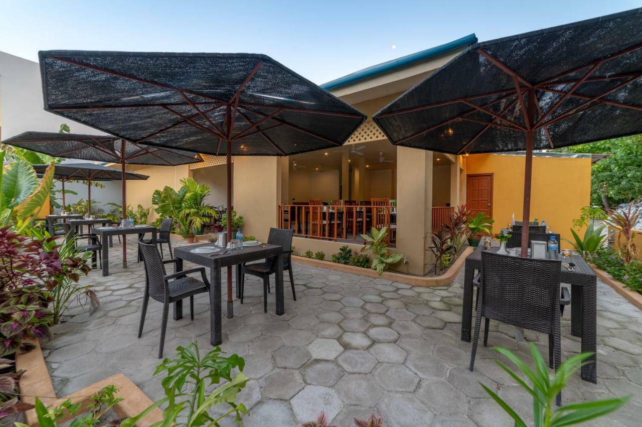 Nala Veli Beach & Spa Ukulhas Exteriör bild
